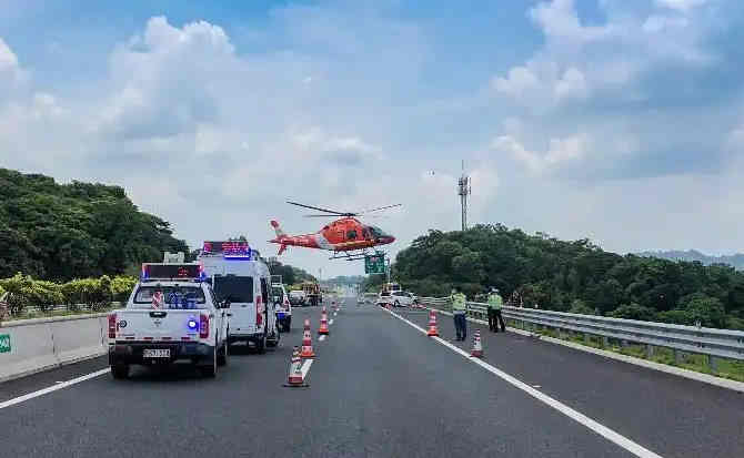 久治高速公路汽车救援案例